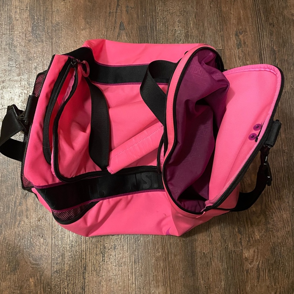 Nike duffle bag